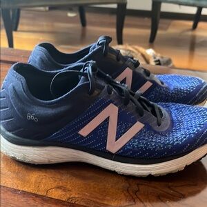 New Balance Navy and White Running Shoes Men’s size 7